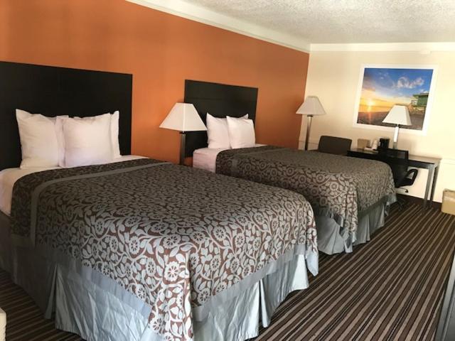 Days Inn By Wyndham Jacksonville Baymeadows Buitenkant foto