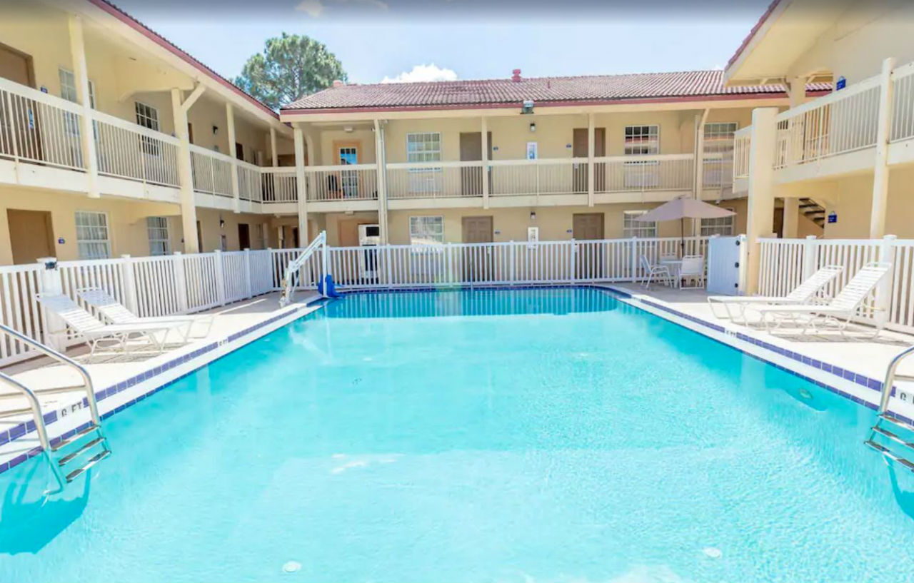 Days Inn By Wyndham Jacksonville Baymeadows Buitenkant foto